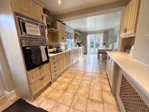 Kitchen- click for photo gallery